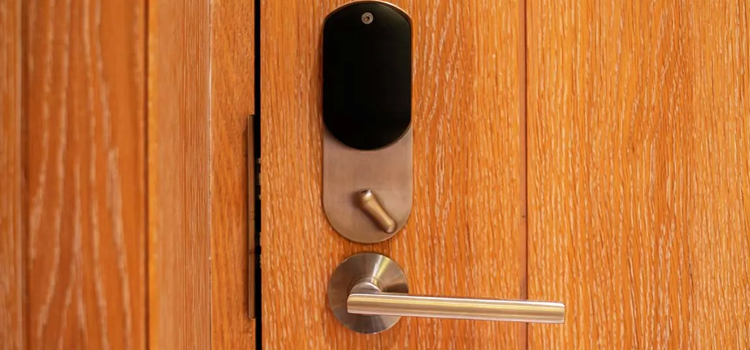 Automatic Locking Door Knob Alameda